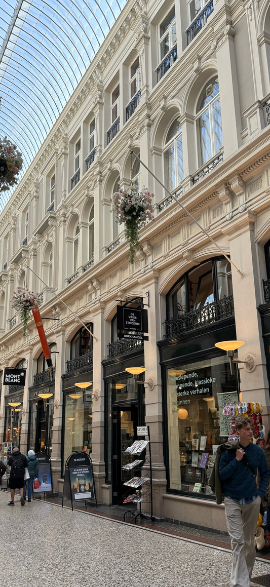 The English Bookstore in Den Haag now offers The Coffee Party